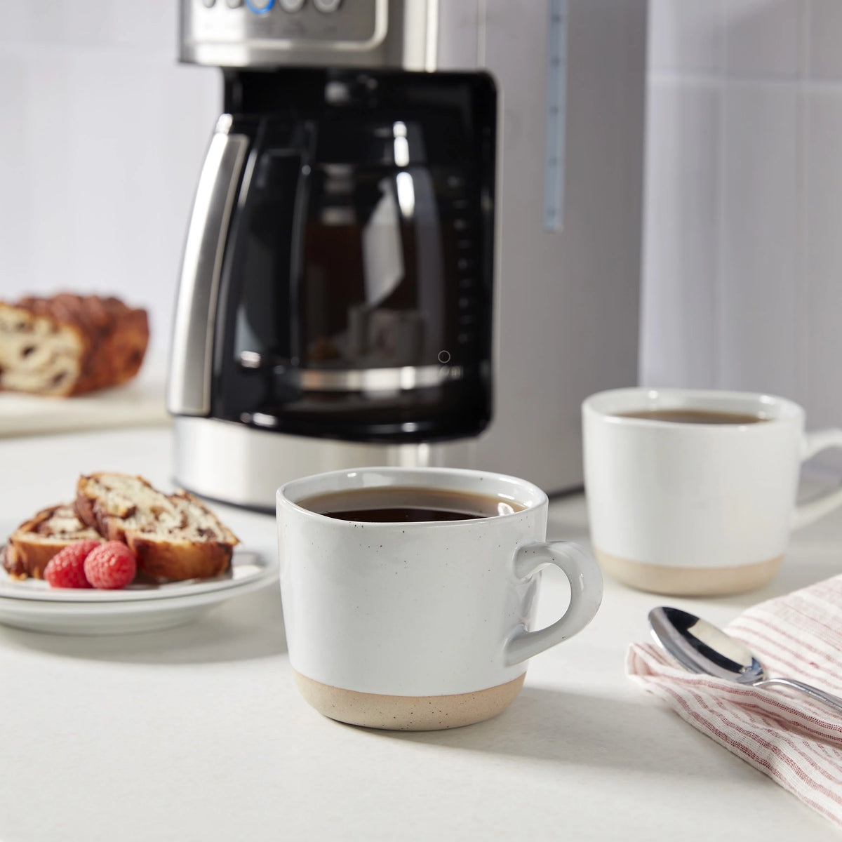 Cuisinart PerfecTemp 14-Cup Programmable Coffee Maker in Umber