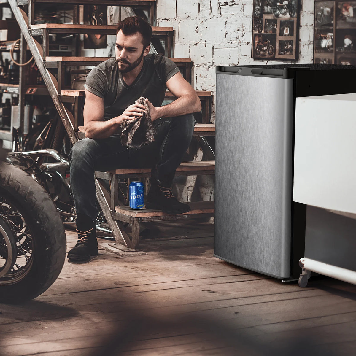 Moifoi 3.0 Cu.ft Upright Freezer, Reversible Single Door Vertical Freezers w/ Removable Shelf, Energy Saving, Silver