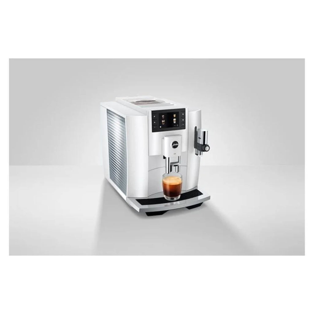 Jura E8 Automatic Espresso Machine | 17 Recipes | Piano White | 15683