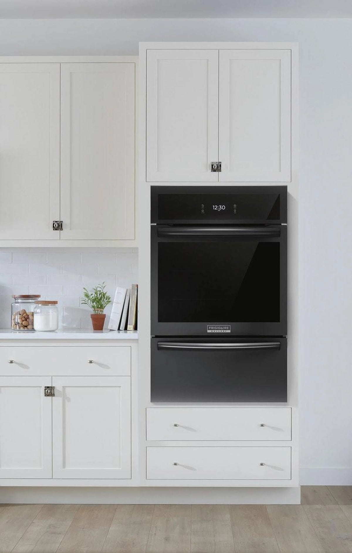 FRIGIDAIRE GCWG2438AB  WALL OVEN (GAS) Black