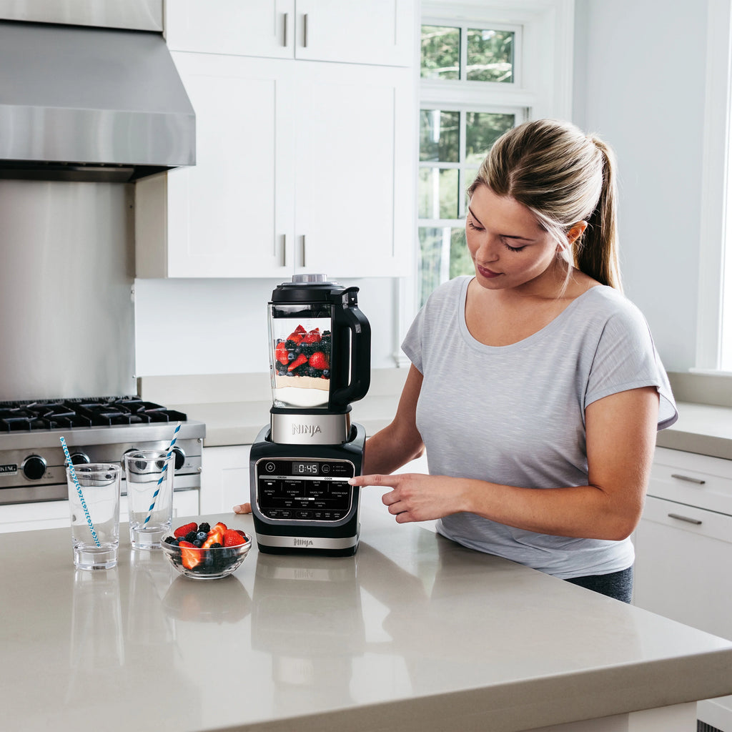 Ninja Foody Cold & Hot Cook Hot Soups, Sauces and Dips Blender with 1400 Peak Watts to Crush Frozen Drinks & Smoothies Nonstick Glass Pitcher (HB152), 64 oz, Black