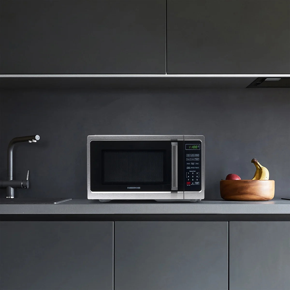 Farberware Classic 0.9 Cu. Ft 900-Watt Microwave Oven, Stainless Steel