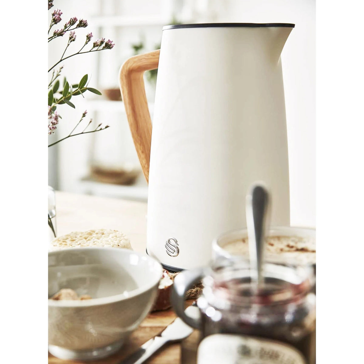 Swan SK14610WHTN Nordic Style Cordless Kettle 1.7L - Cotton White
