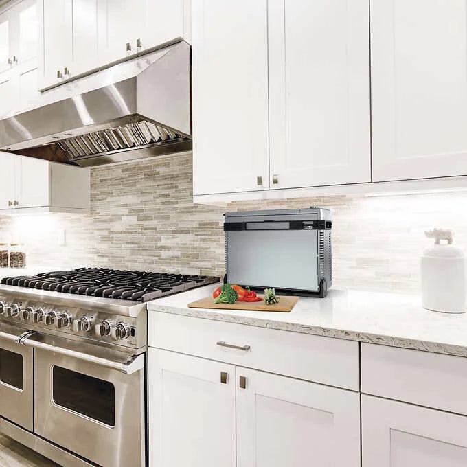 Restored Ninja FT205CO Digital Air Fry Pro Countertop 8-in-1 Oven in Stainless Steel (Refurbished)
