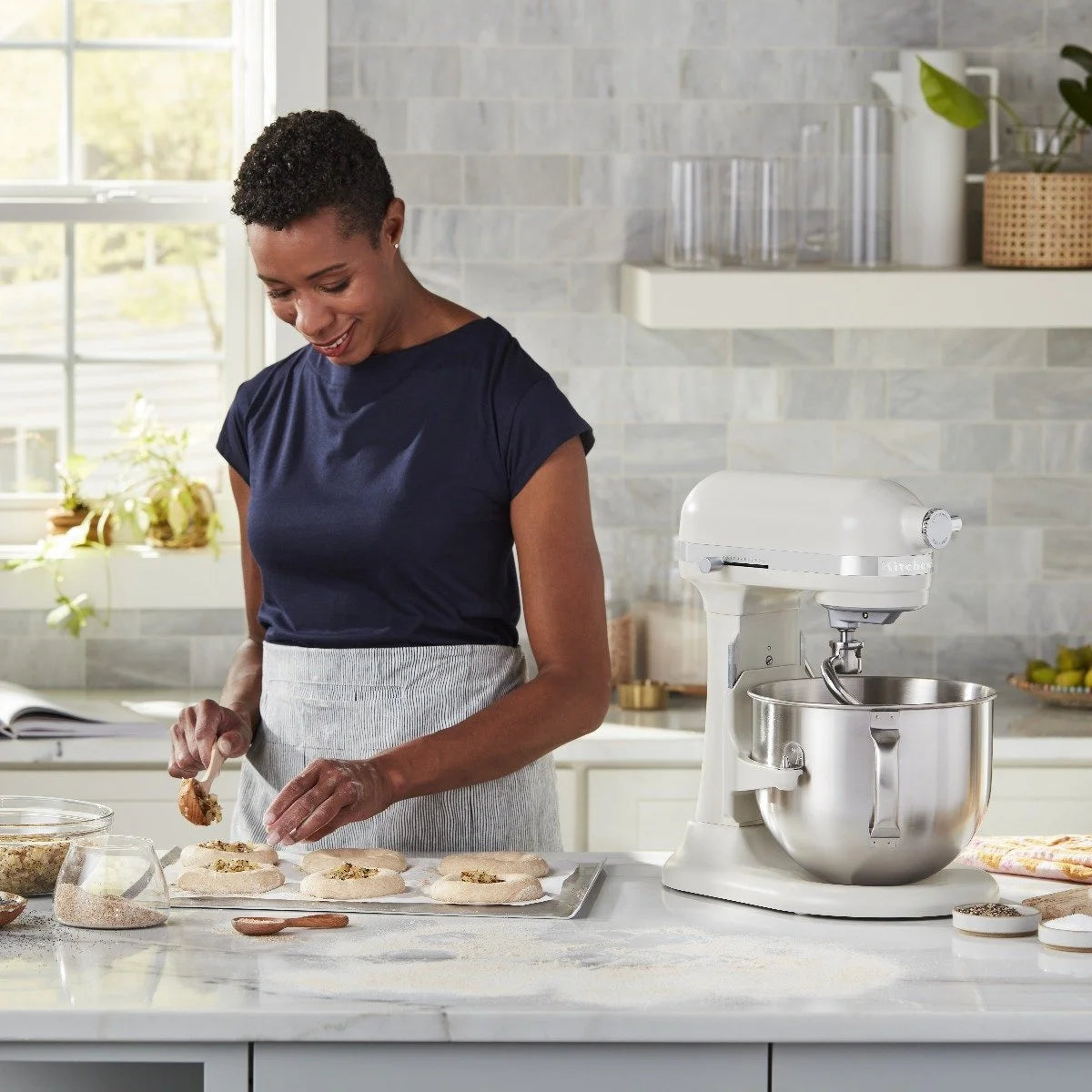 KitchenAid 7 Quart Bowl-Lift Stand Mixers with Accessories, Cast Iron Black, KSM70SKXX