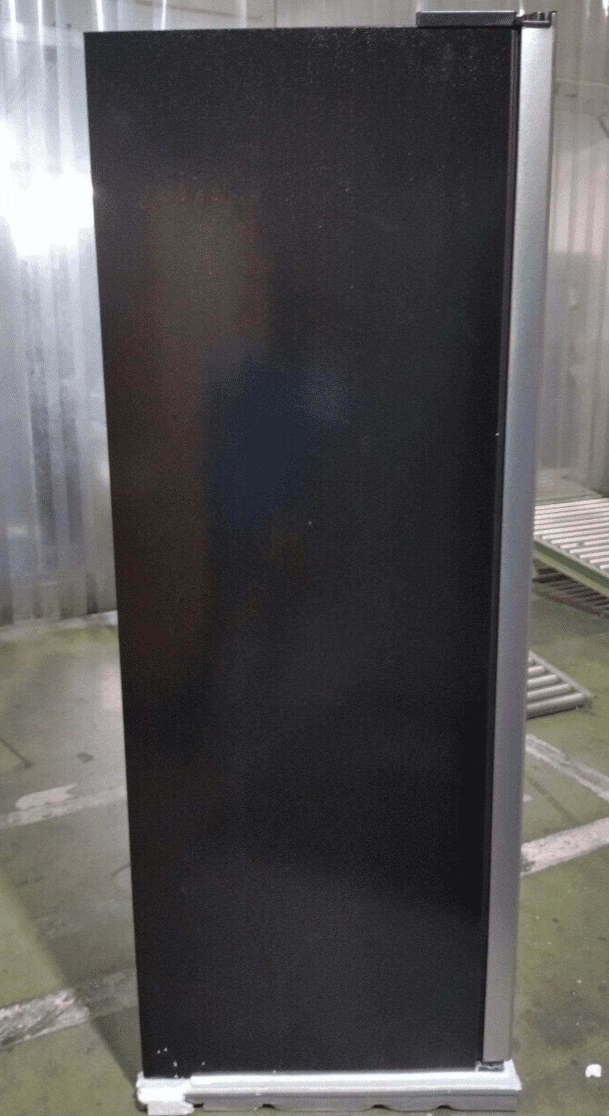 Forte F21UFLESSS 33" 21 cu. ft. Freestanding Upright Freezer in Stainless Steel