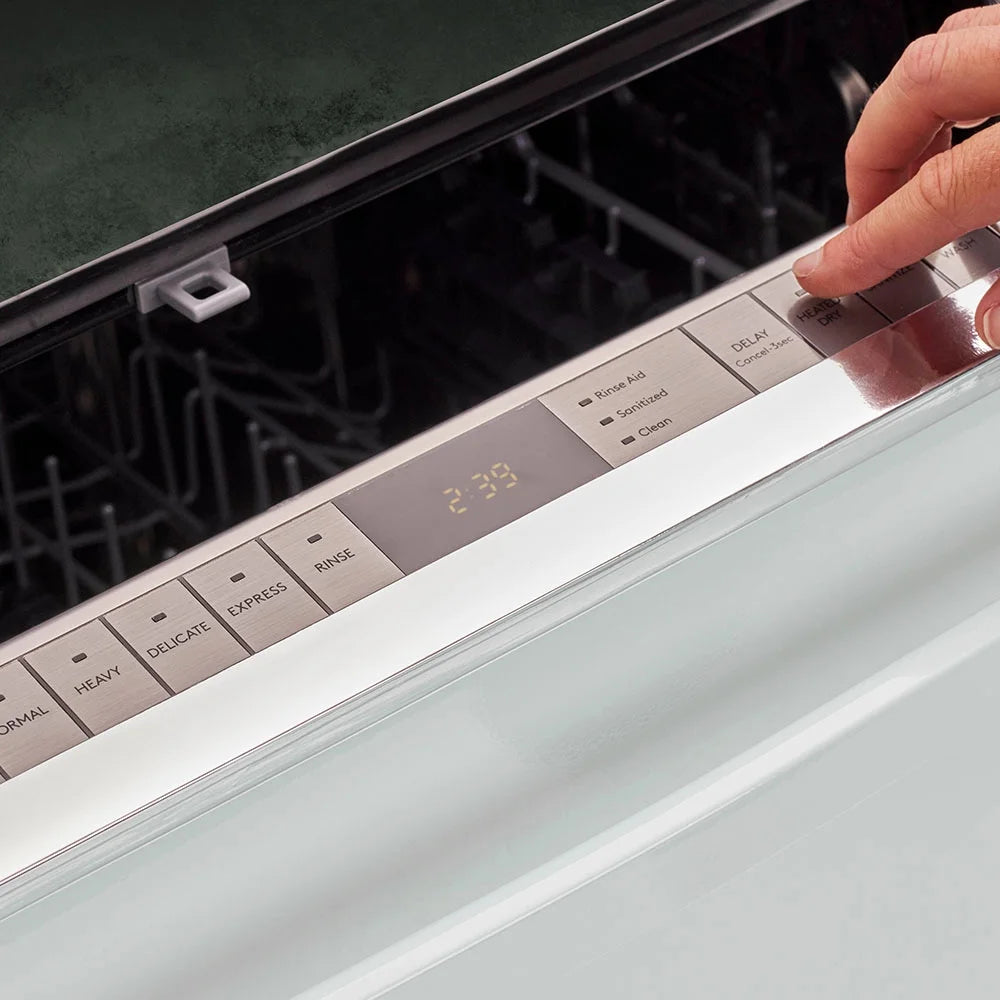 Unique Appliances Classic Retro 24" Built-in Dishwasher with Stainless Steel Tub and LED Lighting