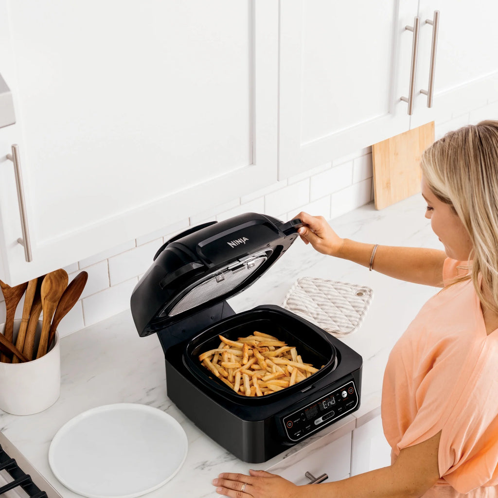Ninja? Foodi? Smart 5-in-1 Indoor Grill with 4-Quart Air Fryer, Roast, Bake, Dehydrate, and Smart Cook System, LG451BK