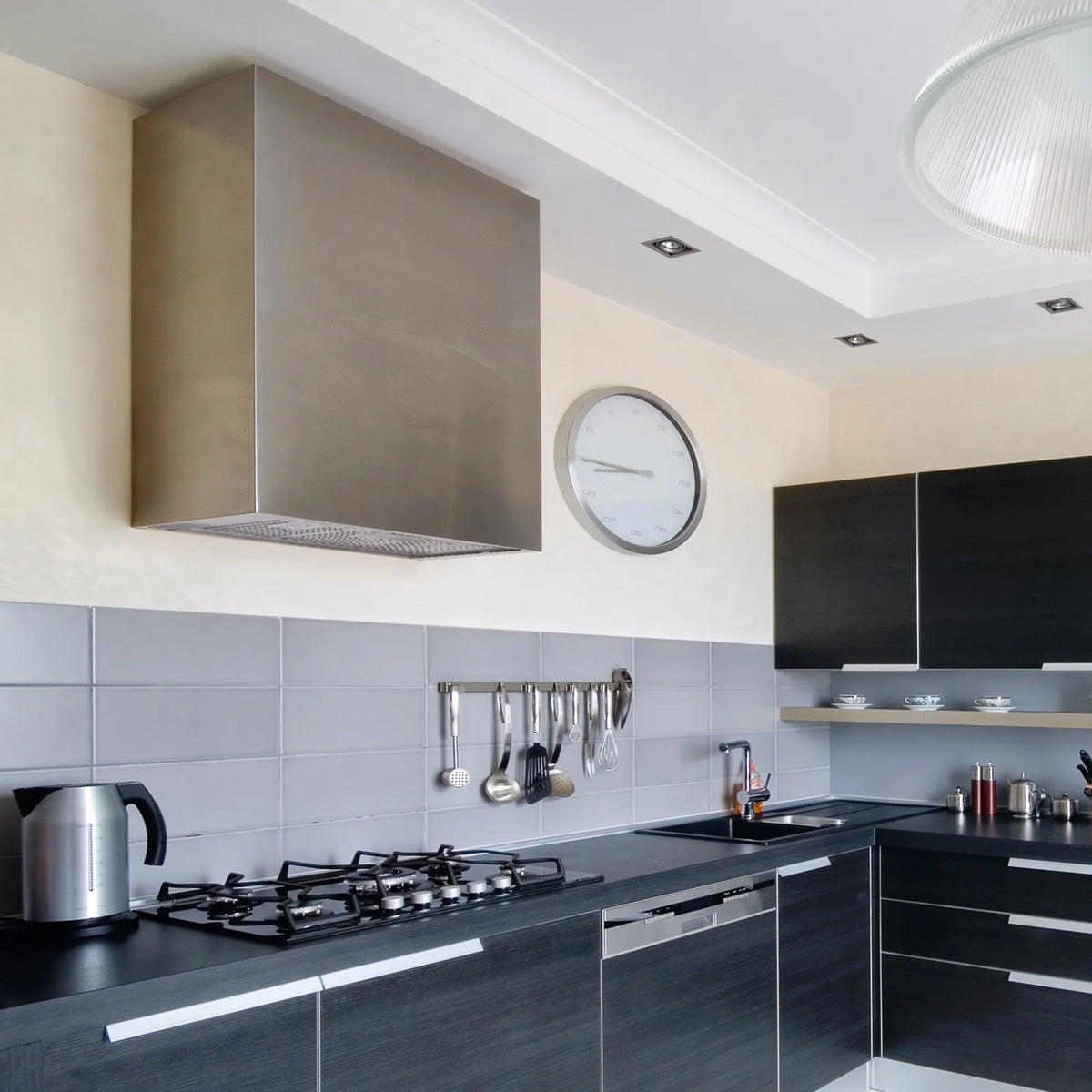 Akicon Stainless Steel Range Hood, Modern Box Kitchen Hood with Powerful Vent Motor, Wall Mount, 30��W*30��H*14D, Signal White