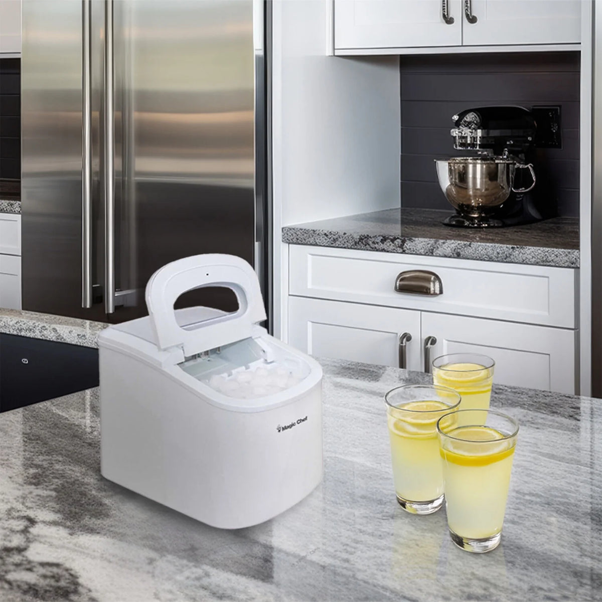 Magic Chef 27 lb. Capacity Portable Countertop Ice Maker, White and Makes Bullet Ice