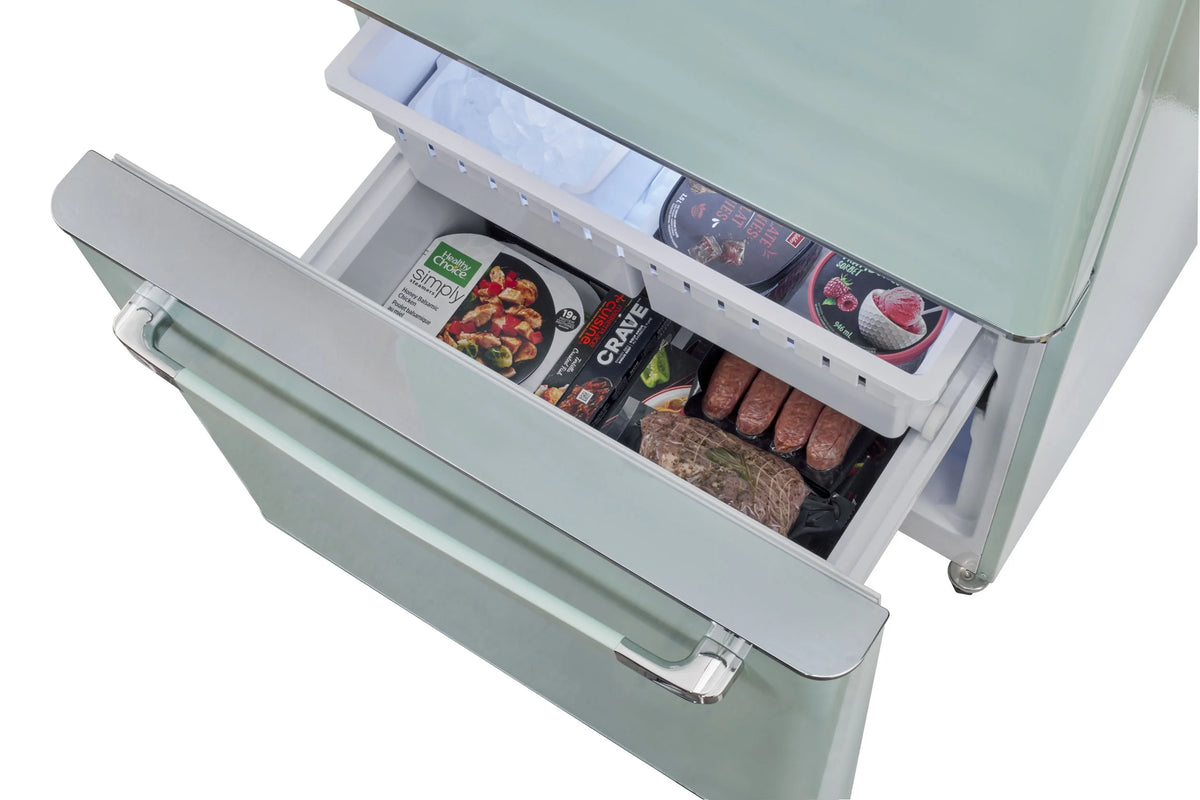 Unique Appliances Ugp-510L Ac Classic Retro 30" Wide 17.7 Cu. Ft. Energy Star Certified