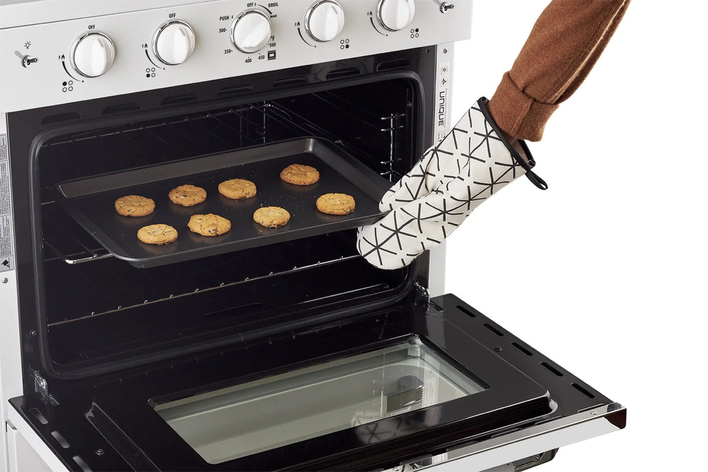 Unique Classic Retro 30" 3.9 cu/ft Freestanding Gas Range with Convection Oven and Sealed Burners