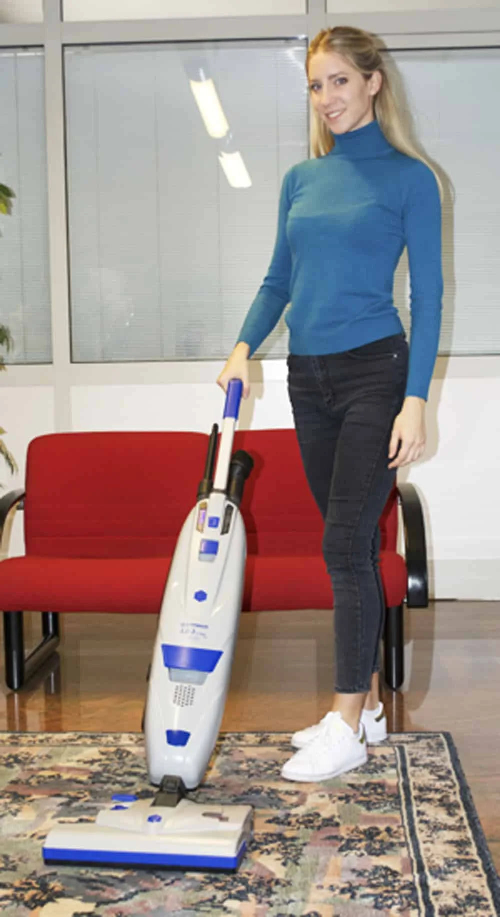Lindhaus Valzer LB3 Dual Motor L-ion Digital Pro Cordless 14" Upright Vacuum