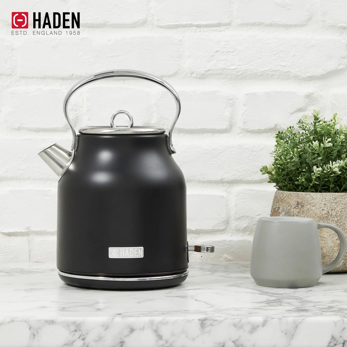 Haden Heritage 1.7 Liter Electric Kettle with 2 Slice Bread Toaster, White