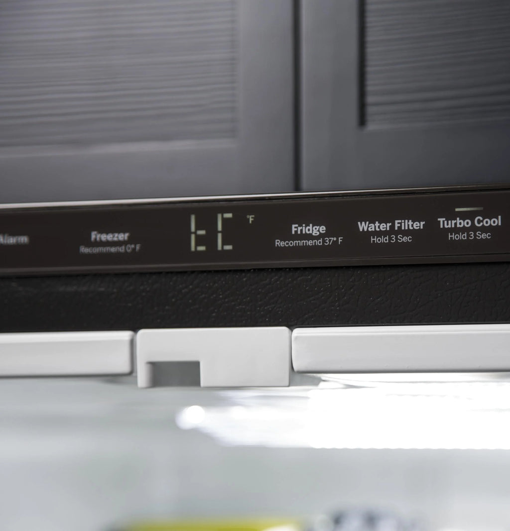 GE? Energy Star? 24.8 cu. ft bottom-freezer refrigerator model GDE25EYKFS Fingerprint Resistant