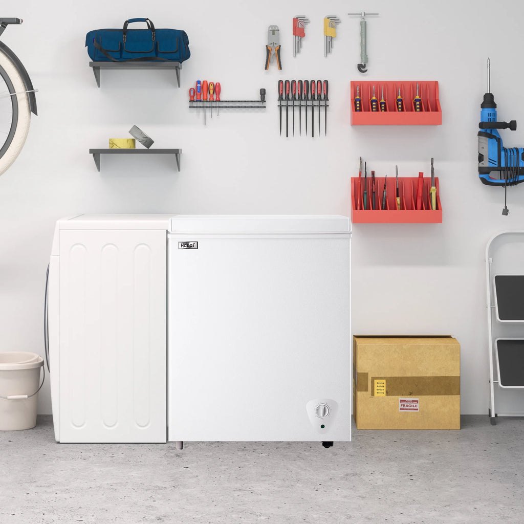 5.0 Cubic Chest Freezer - Compact Deep Freezer with Top Open Door and Removable Storage Basket, 7 Gears Temperature Control, Energy Saving, for Office Dorm or Apartment