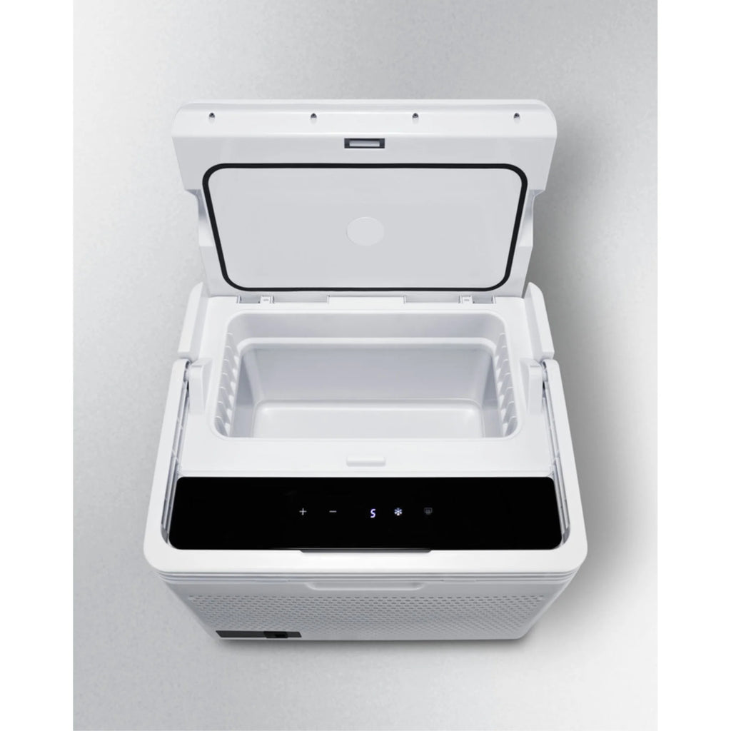 Portable 12V/24V cooler capable of operating at -12C or standard refrigerator temperatures
