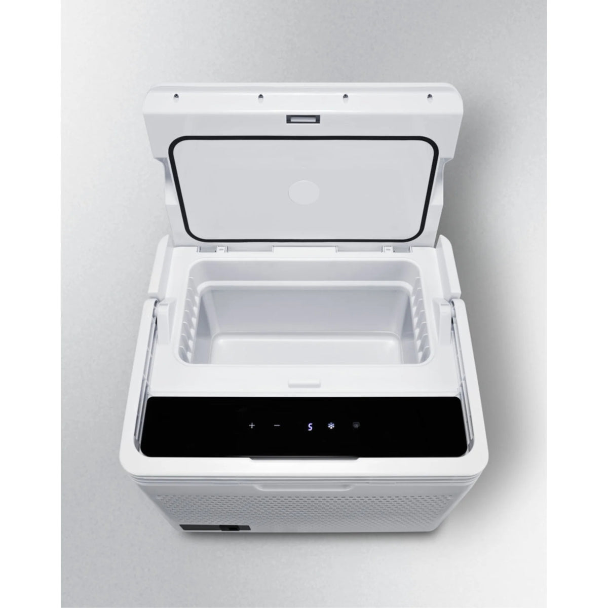 Portable 12V/24V cooler capable of operating at -12C or standard refrigerator temperatures