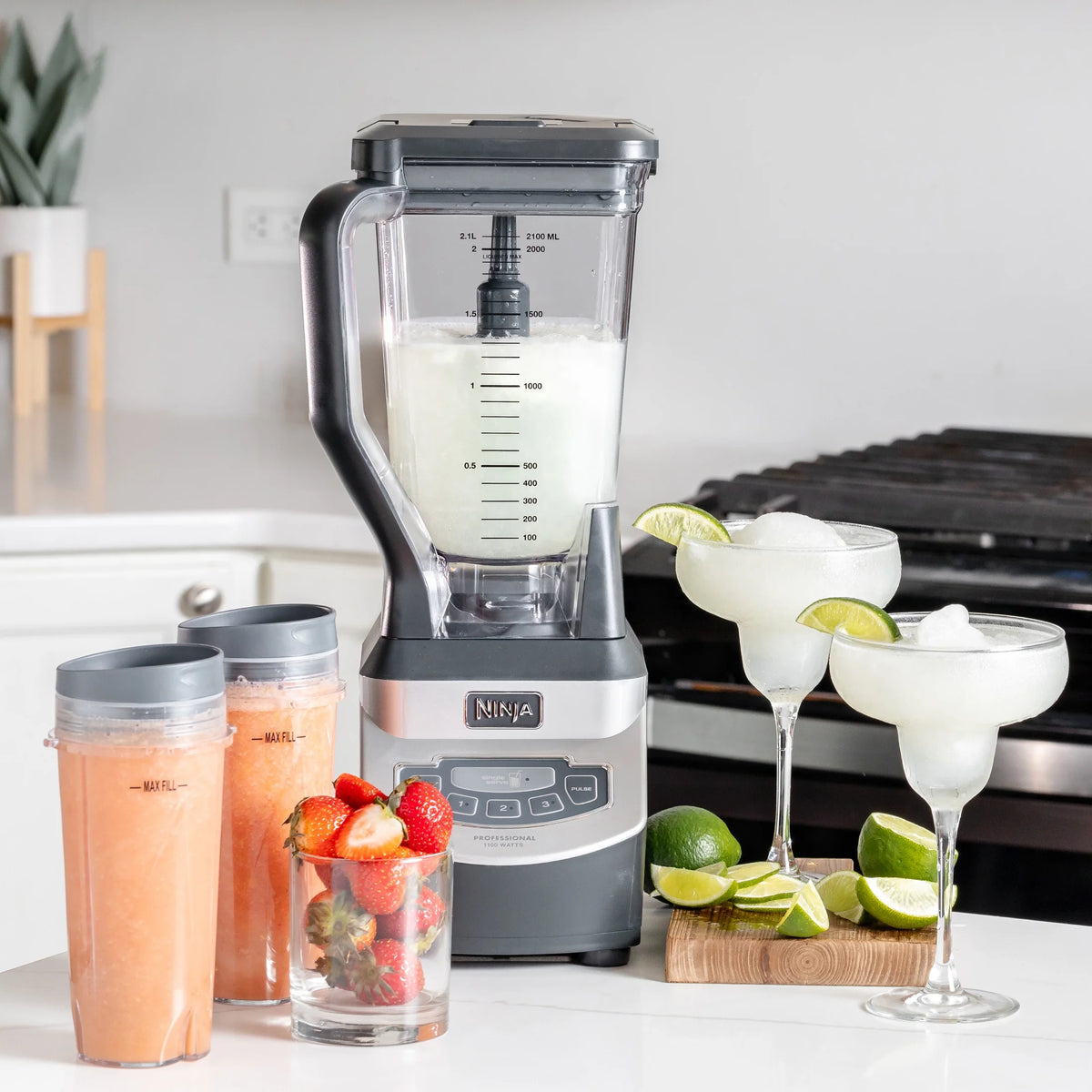 Ninja? Professional Blender & Nutri Ninja? Cups