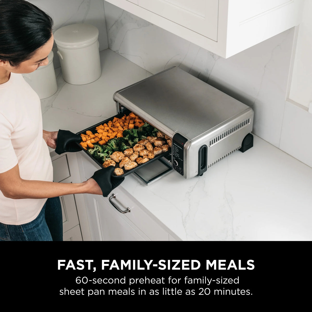 Ninja?? SP101 Foodia?�� 8-in-1 Digital Air Fry Oven, Flip-Away for Storage, Dehydrate, Keep Warm
