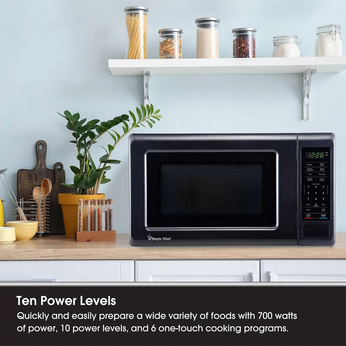 Magic Chef 0.9 cu ft Countertop Microwave Oven in Black