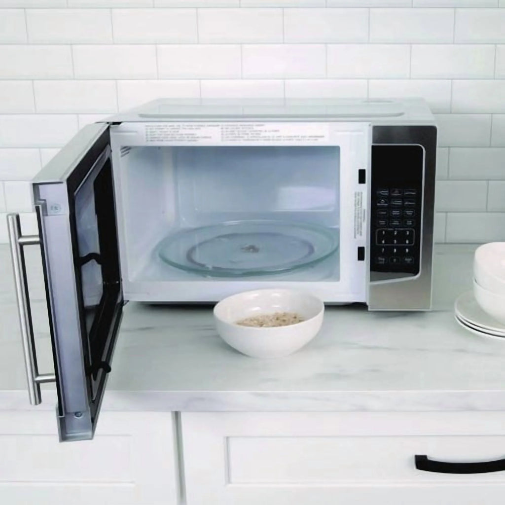 Avanti 1.1 cu. ft. Stainless Steel Microwave Oven, 1,000 W, Mirror-Finish