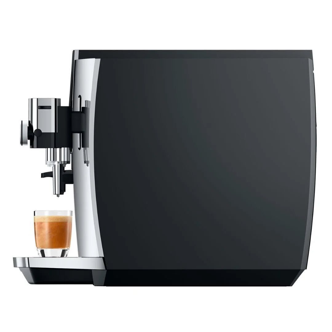 Jura S8 Automatic Coffee Machine with Sweet Foam Function, 4.3-Inch Touchscreen, Automatic Milk Cleaning, and 2nd Generation Professional Aroma Grinder (Chrome)