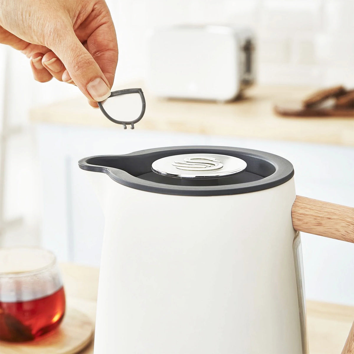 Swan SK14610WHTN Nordic Style Cordless Kettle 1.7L - Cotton White