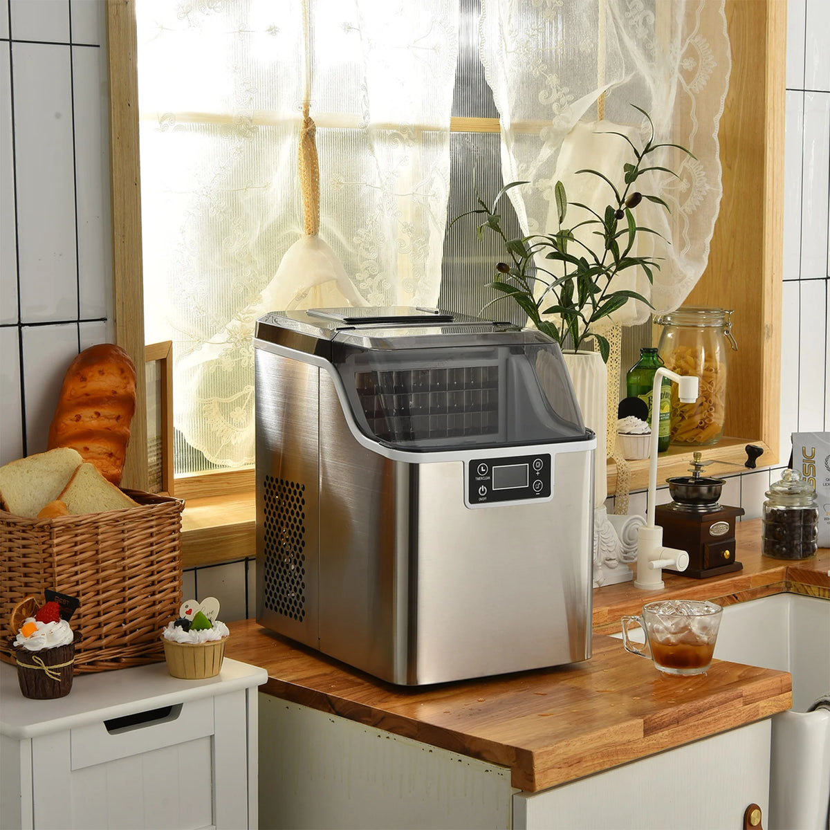 Portable Ice Maker 40Lbs/24H Countertop Self-Cleaning with Ice Scoop and Basket