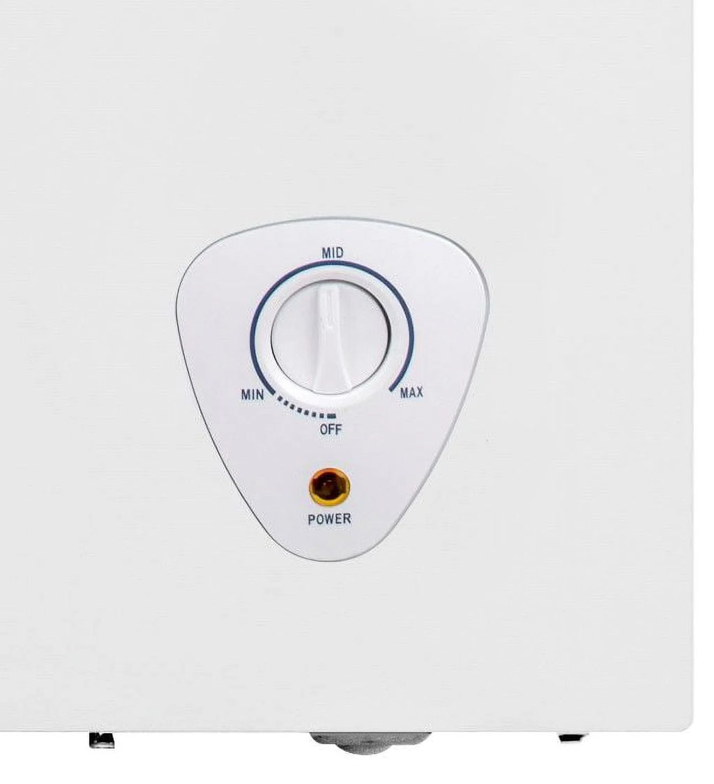 Hisense Garage Ready 5 cf ft Chest Freezer- White