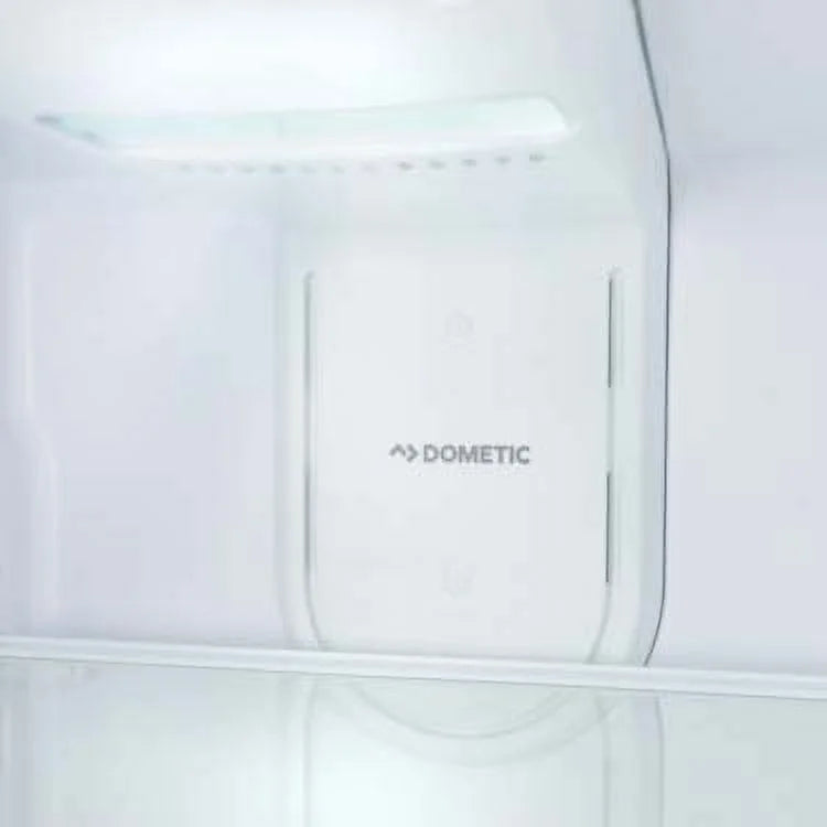 REFRIGERATORS & ICE MAKERS RV