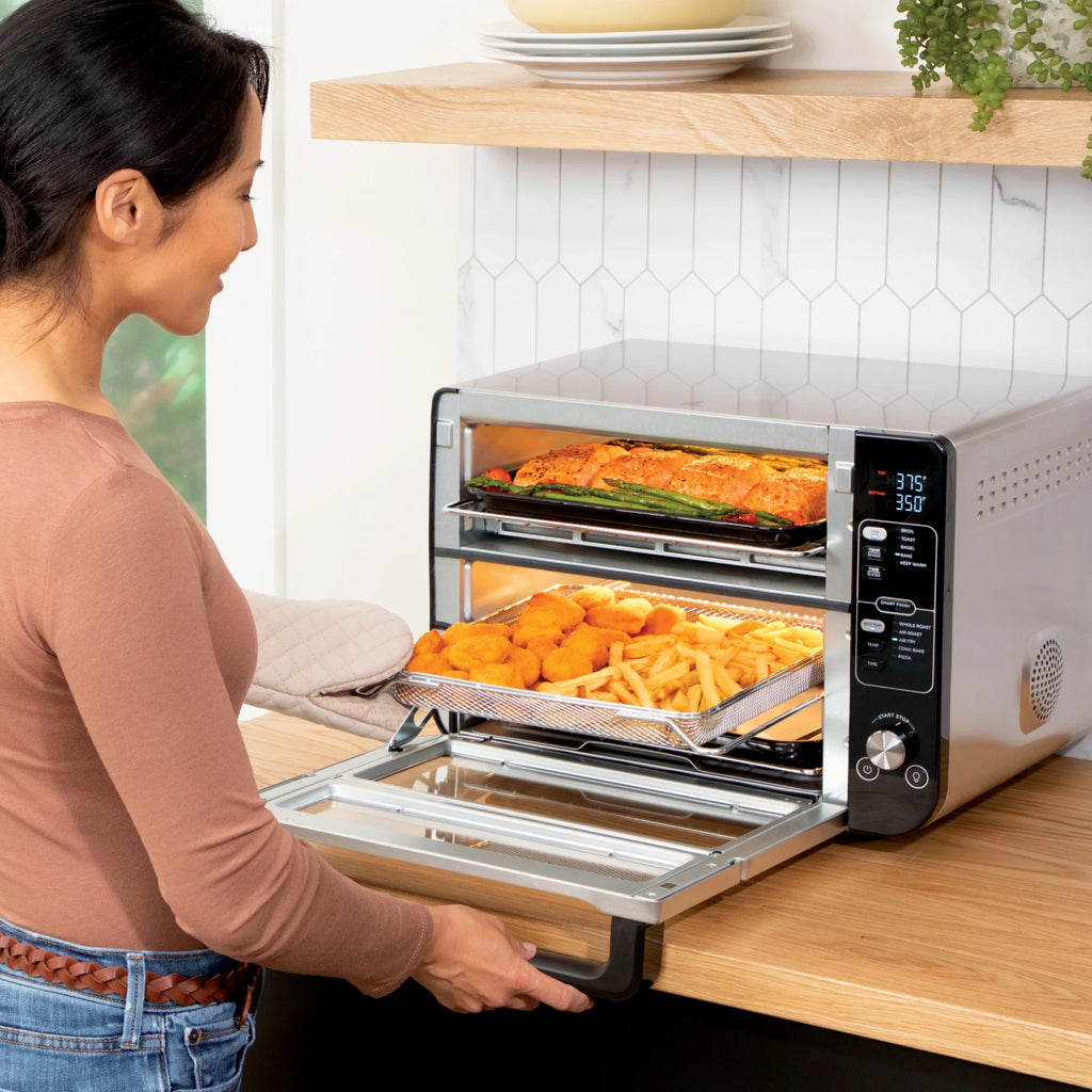 Ninja 10-in-1 Air Fryer, Double Door Toaster Oven with FlexDoor, FlavorSeal & Smart Finish, Rapid Top Convection and Air Fry Bottom, Bake, Toast, Air Fry, Pizza and More, Stainless Steel, DCT400