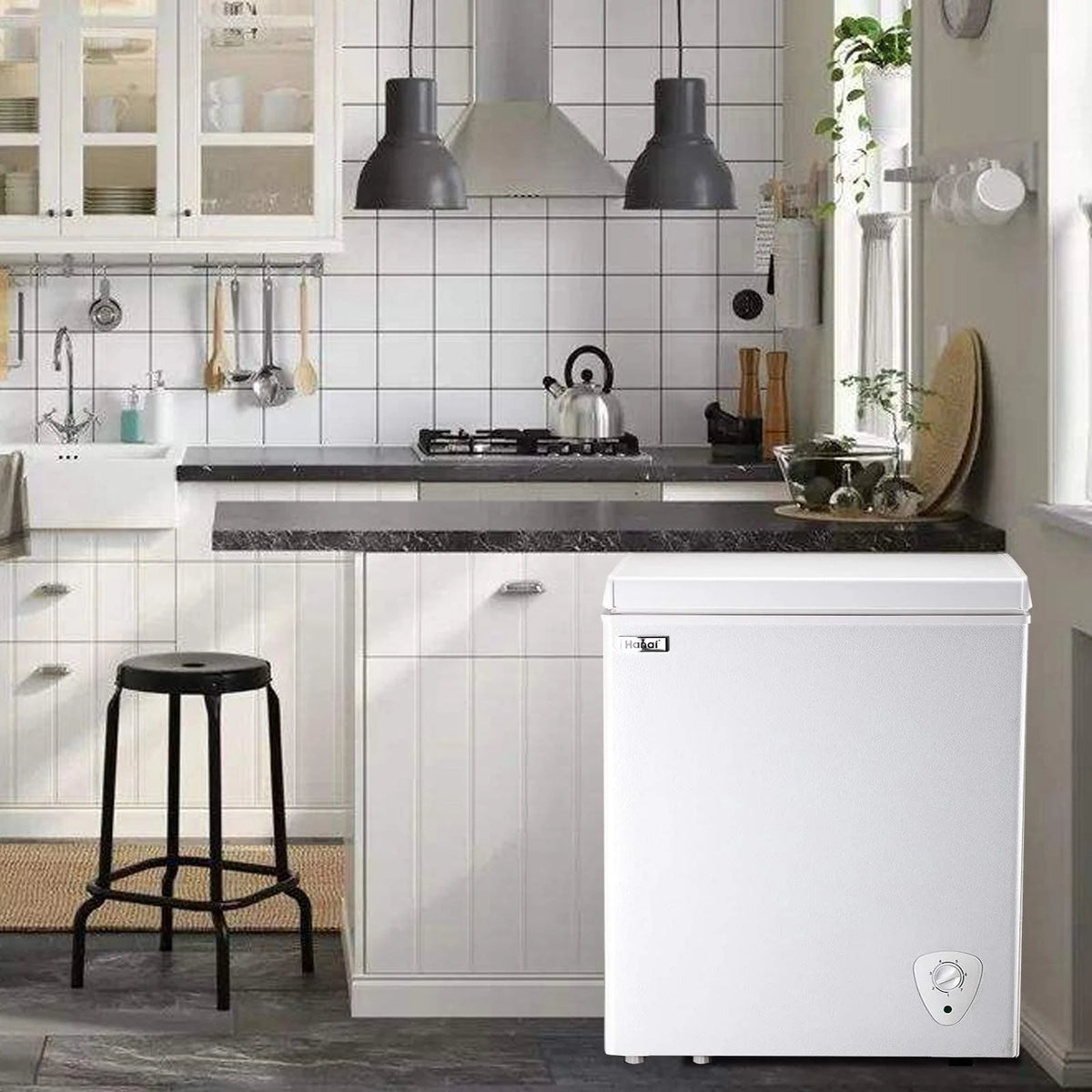 WANAI 5.0 Cubic Chest Freezer, Compact Deep Freezer,White