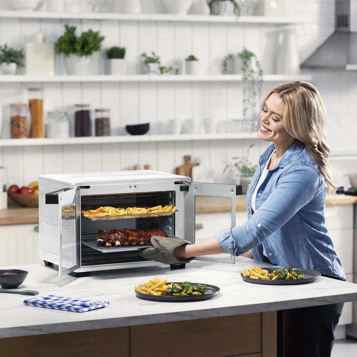 Gourmia 1700W 9-Slice Digital Toaster Oven Air Fryer, 12 Cooking Preset, 35L, Stainless Steel