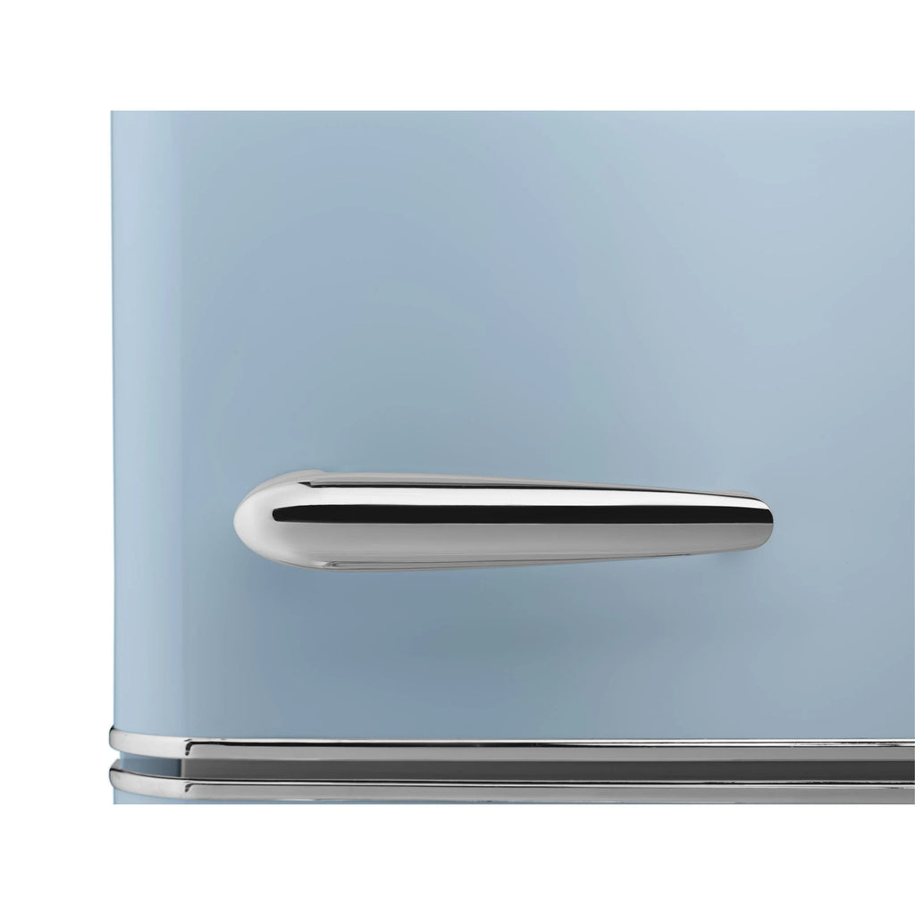 iio 7 cu. ft. Retro refrigerator with bottom freezer