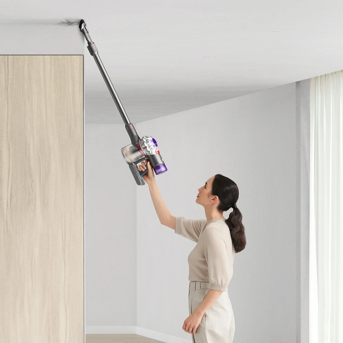 Restored Premium Dyson V8 Absolute Cordless Vacuum | Silver/Nickel (Refurbished)