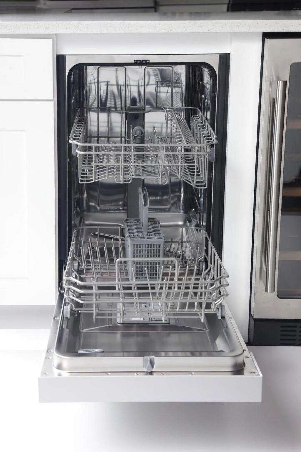 Kucht Professional 18" Stainless Steel Front Control Dishwashers in Silver