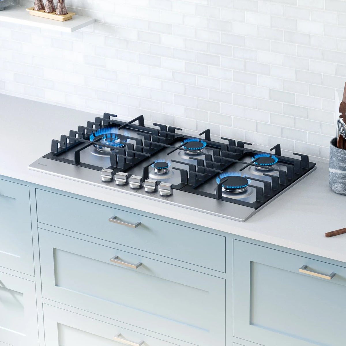 Rangaire RCG341S 34" Gas Cooktop - Stainless Steel, Sealed Burners, Cast Iron Grates, Die Cast Metal Burner Controls