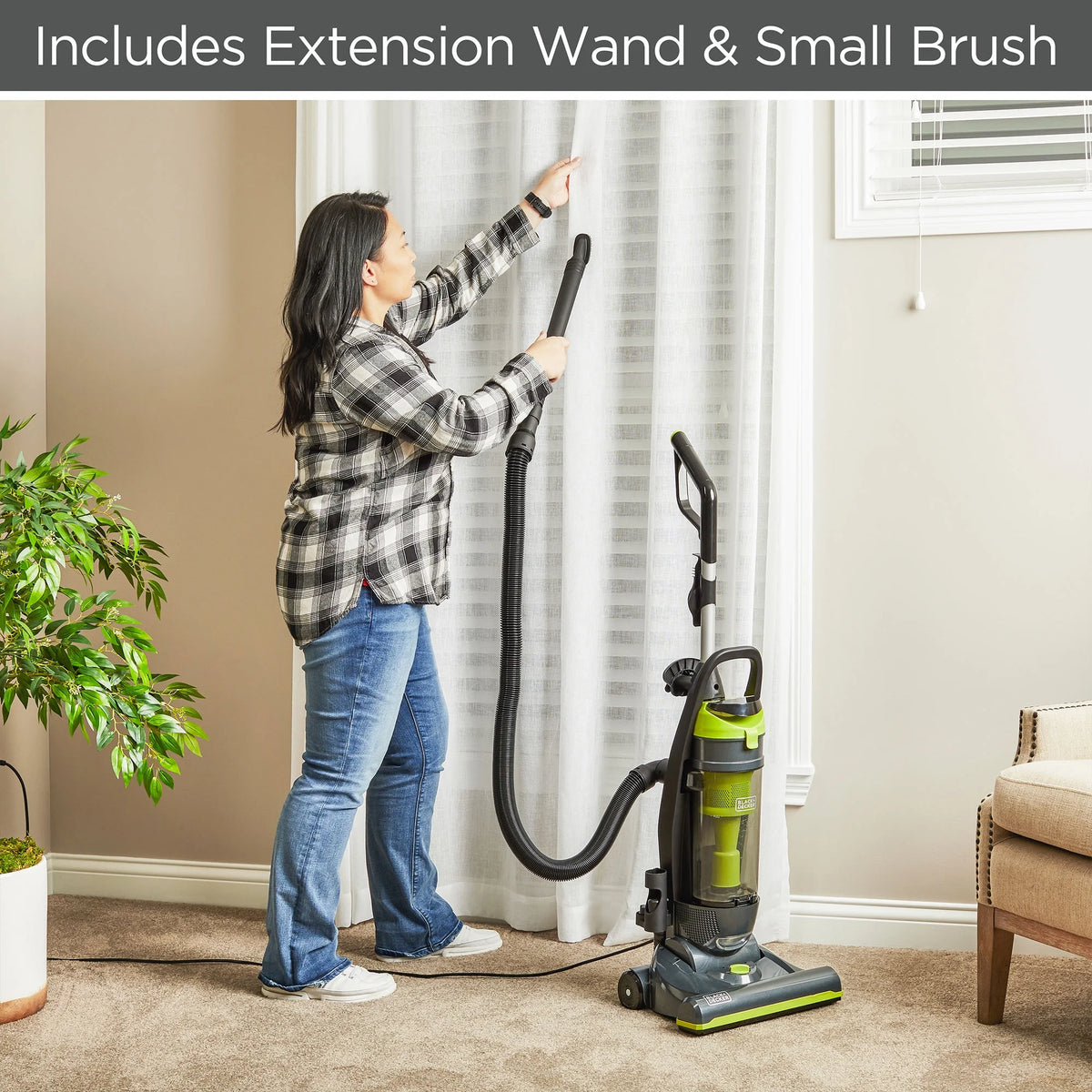 Black and Decker BDURV309 Upright Corded Bagless Vacuum Cleaner, Gray/Green