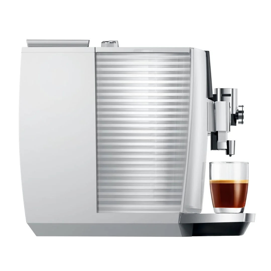 Jura J8 Twin Superautomatic Espresso Machine | 31 Recipes | Diamond Black | 15658