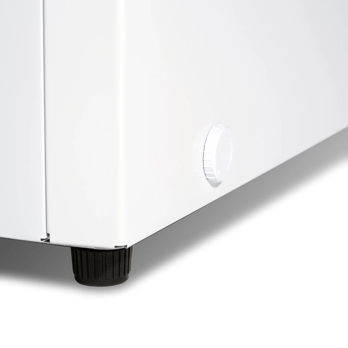 Professional Series 7 Cu Ft Manual Defrost Chest Freezer