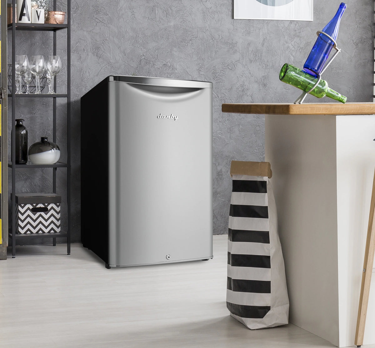 Danby 4.4 cu. ft. Retro Compact Fridge in Iridium Silver (DAR044A6DDB)
