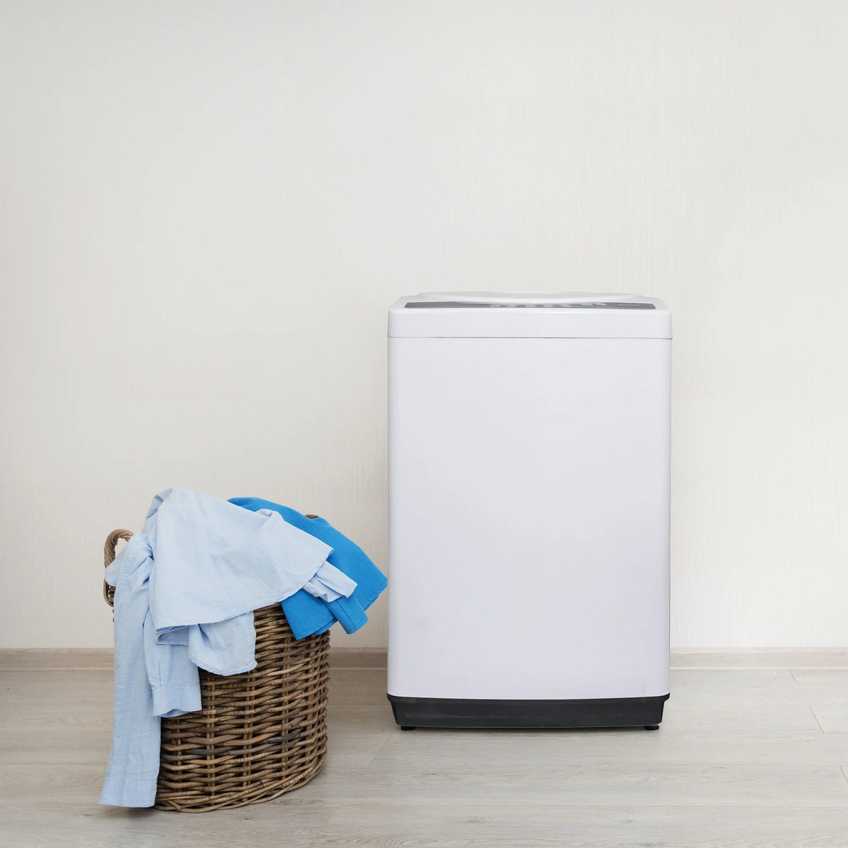 Danby DWM065A1WDB-6 1.8 cu. ft. Compact Top Load Washing Machine in White