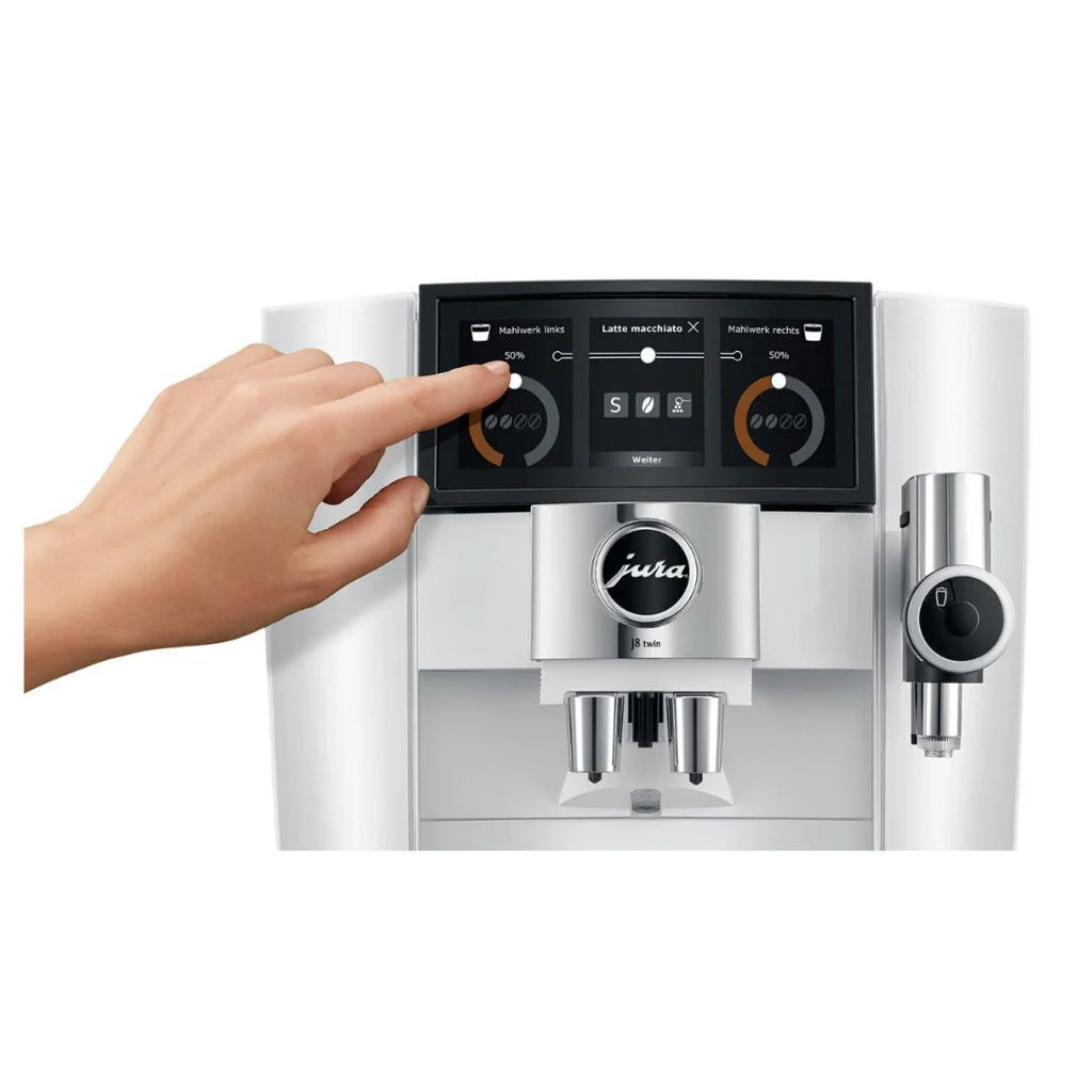 Jura J8 Twin Superautomatic Espresso Machine | 31 Recipes | Diamond Black | 15658