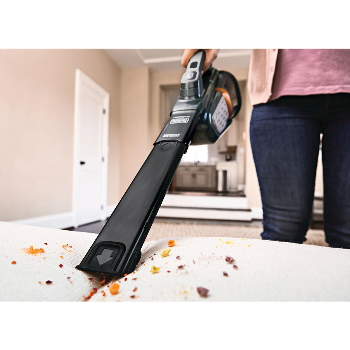 BLACK+DECKER Dustbuster AdvancedClean+ 12V Lithium Cordless Handheld Vacuum with Powered Pet Head for carpet and upholstery, HHVK320JZ01