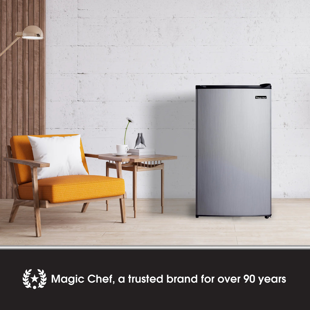 Magic Chef  New 18.5 inch Width 3.5 Cu. ft. Compact Refrigerator with  Single Door