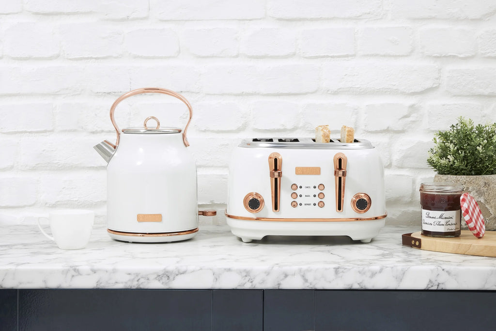Open Box Haden Heritage 1.7L Stainless Steel Retro Electric Kettle,Ivory/Copper