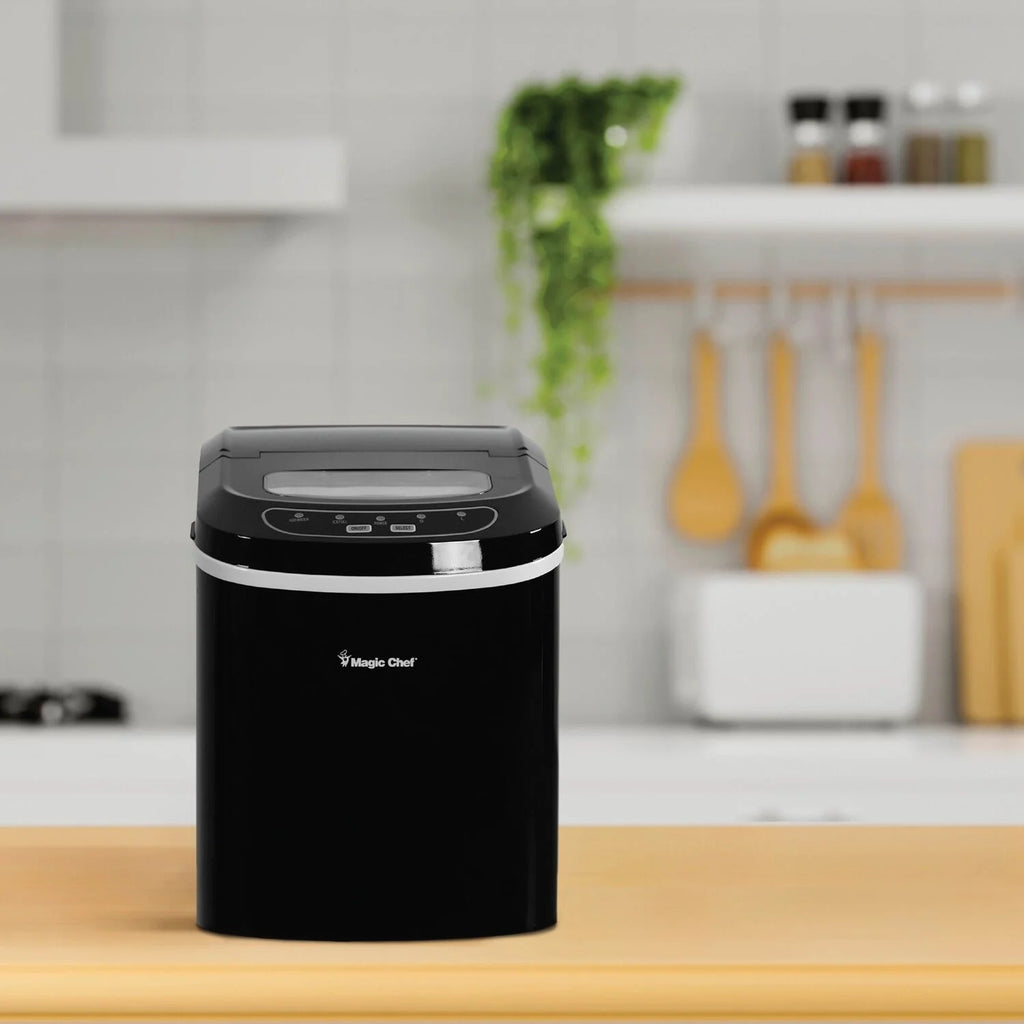 Magic Chef 27 lb. Capacity Portable Countertop Ice Maker, Black (Bullet Ice)
