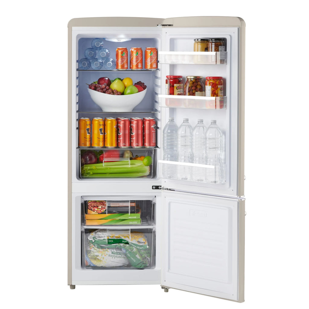 iio 7 cu. ft. Retro refrigerator with bottom freezer