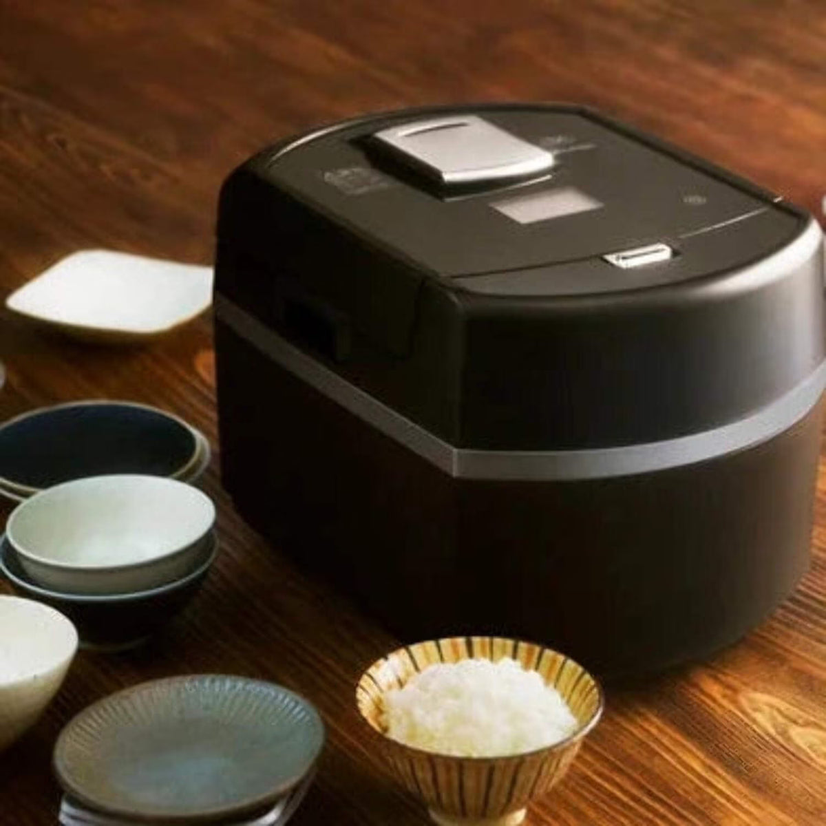 IIRIS OHYAMA Instant-heat vacuum rice cooker IH jar rice cooker 5.5-cup Send from Japan - Kurumira Shop